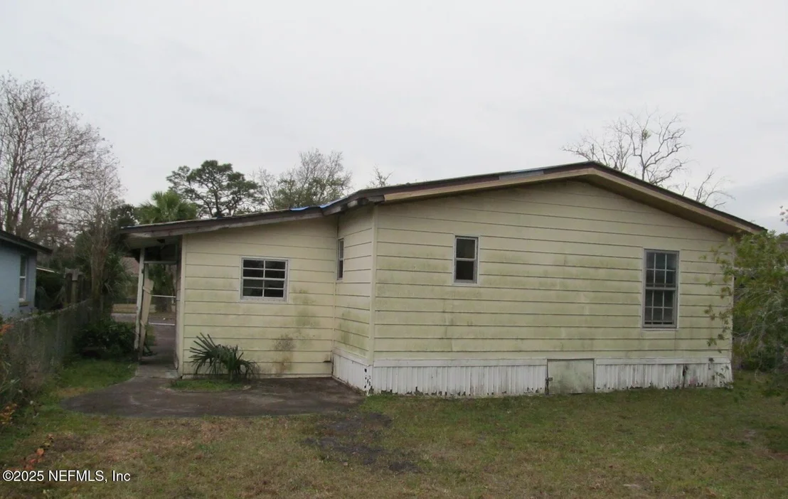 Photo of 5931 LONGCHAMP Drive