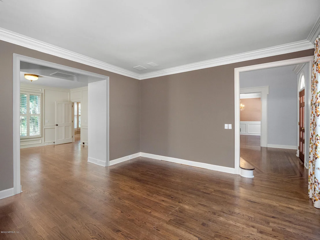 Photo of 906 GREENRIDGE Road