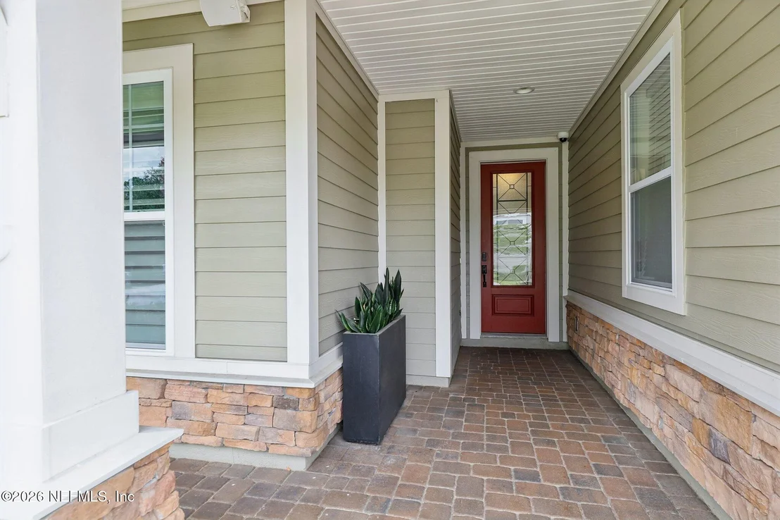 Photo of 122 PINE MANOR Drive