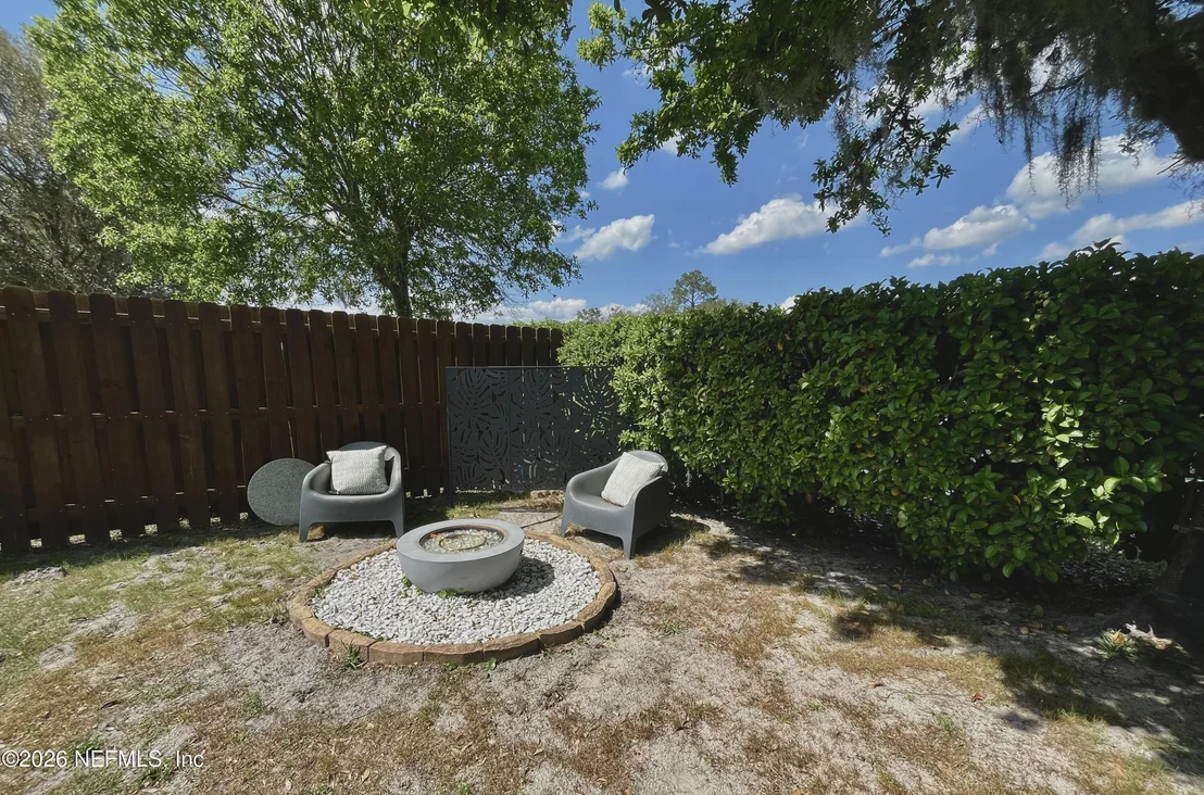 Photo of 1004 ENON Court