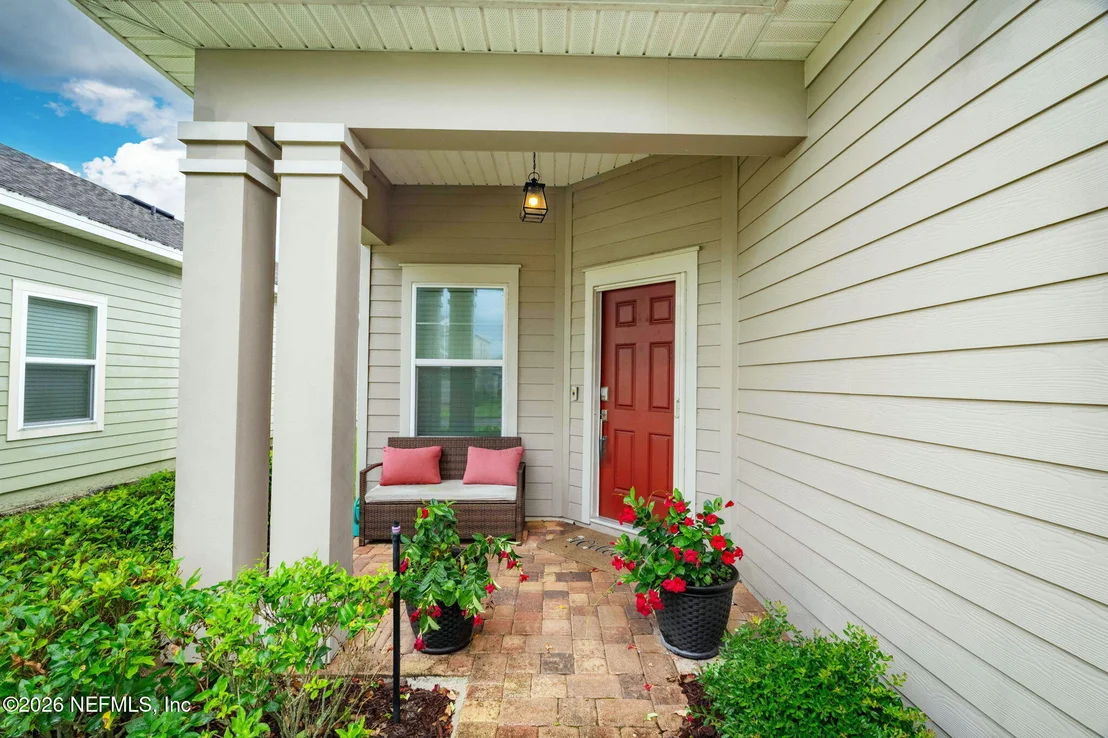 Photo of 39 CRYSTAL CREST Lane