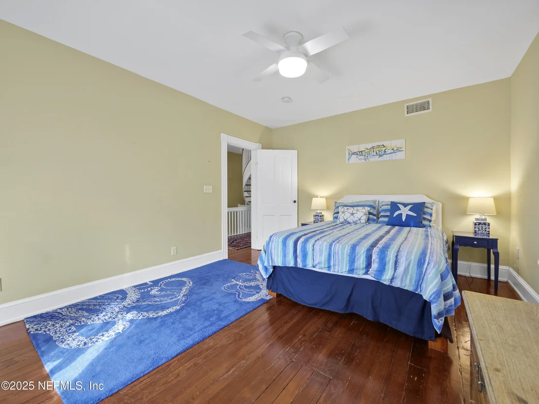 Photo of 66 WEEDEN Street