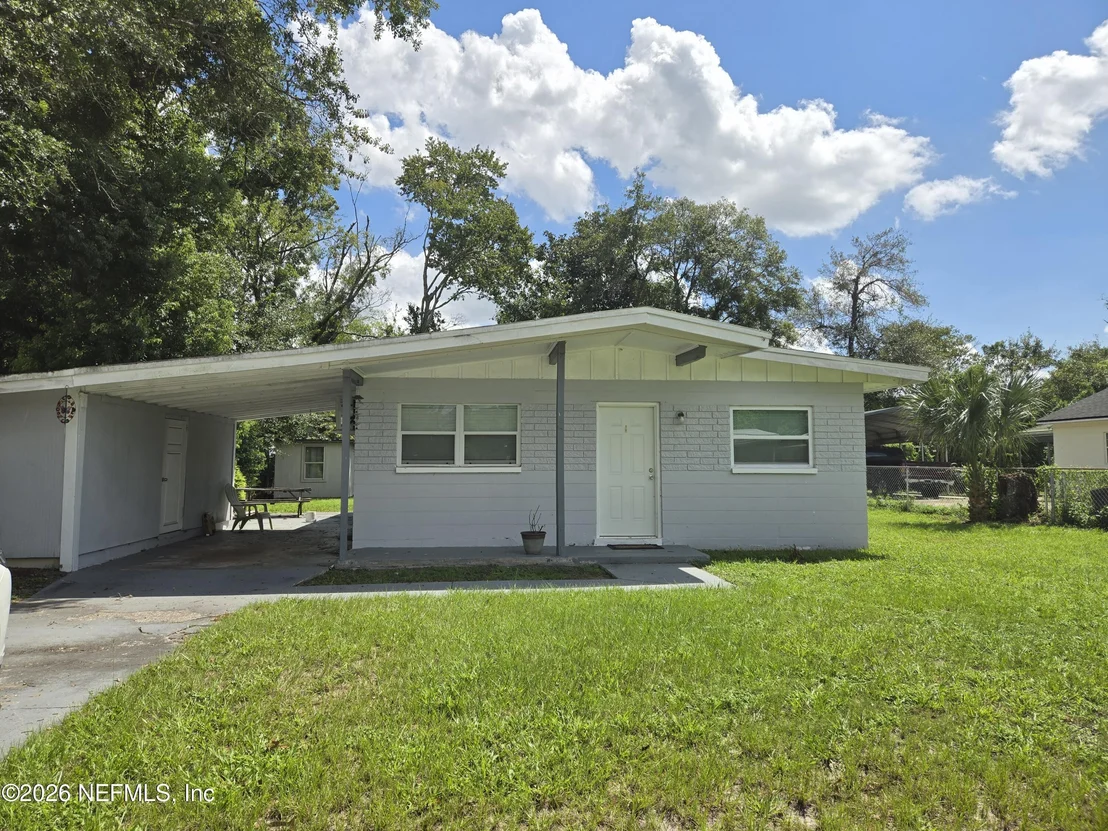 Photo of 13417 COLLEN Road