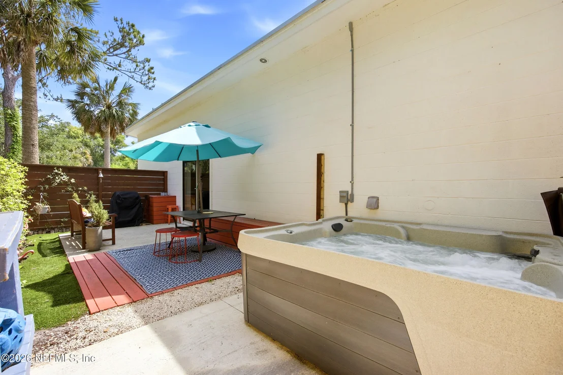 Photo of 580 WHITE Street