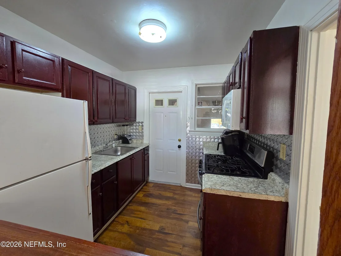 Photo of 2710 SOUTHSIDE Boulevard