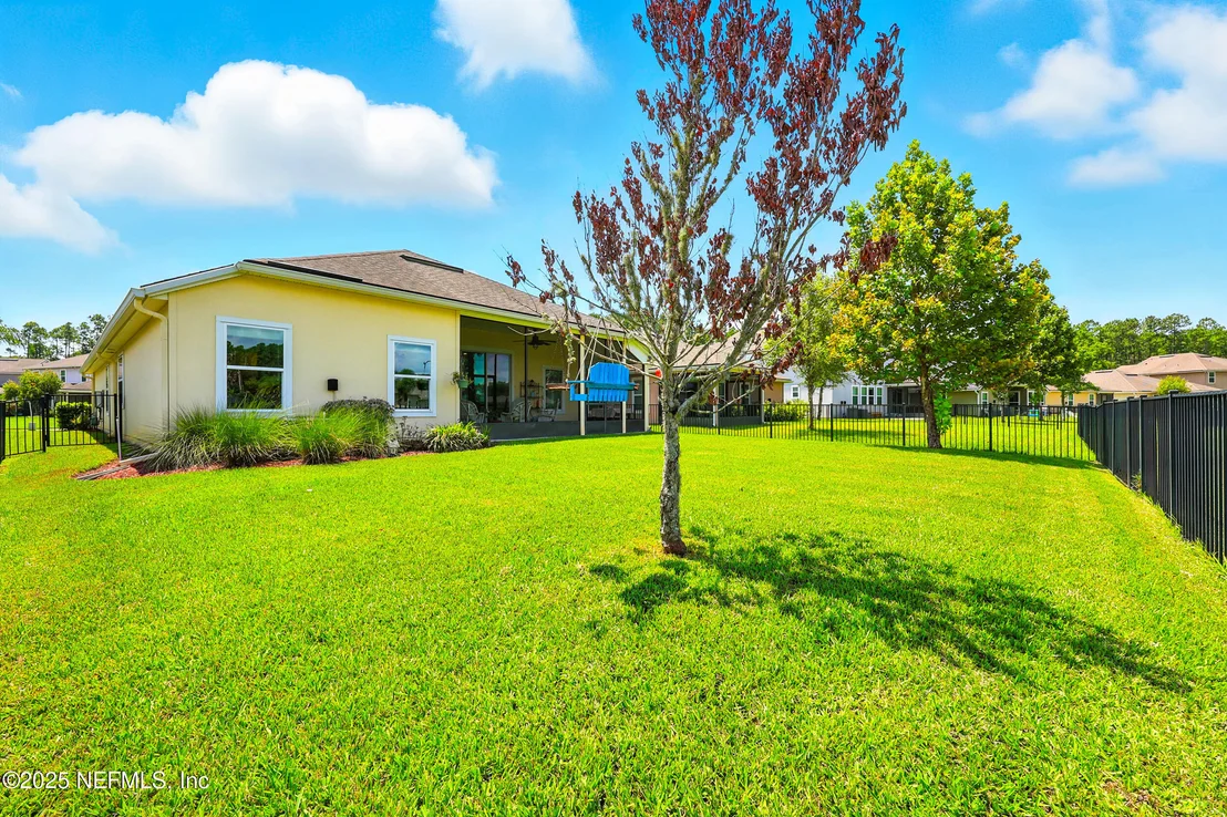 Photo of 329 SHETLAND Drive