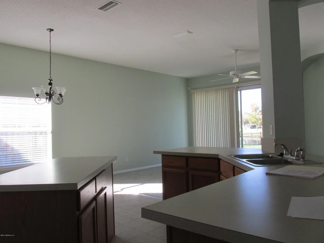 Photo of 620 W JOHNS CREEK Parkway