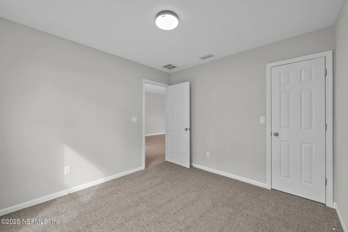 Photo of 613 OLEANDER Drive