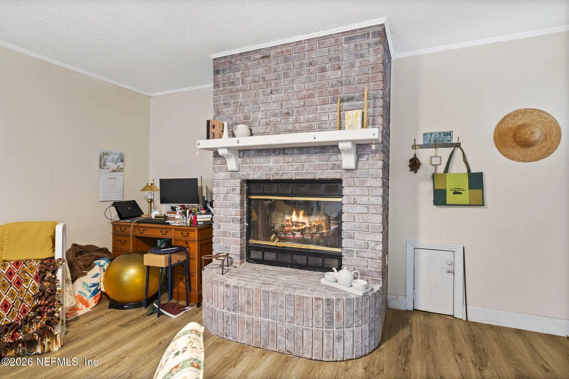 Photo of 517 CLINTON Drive