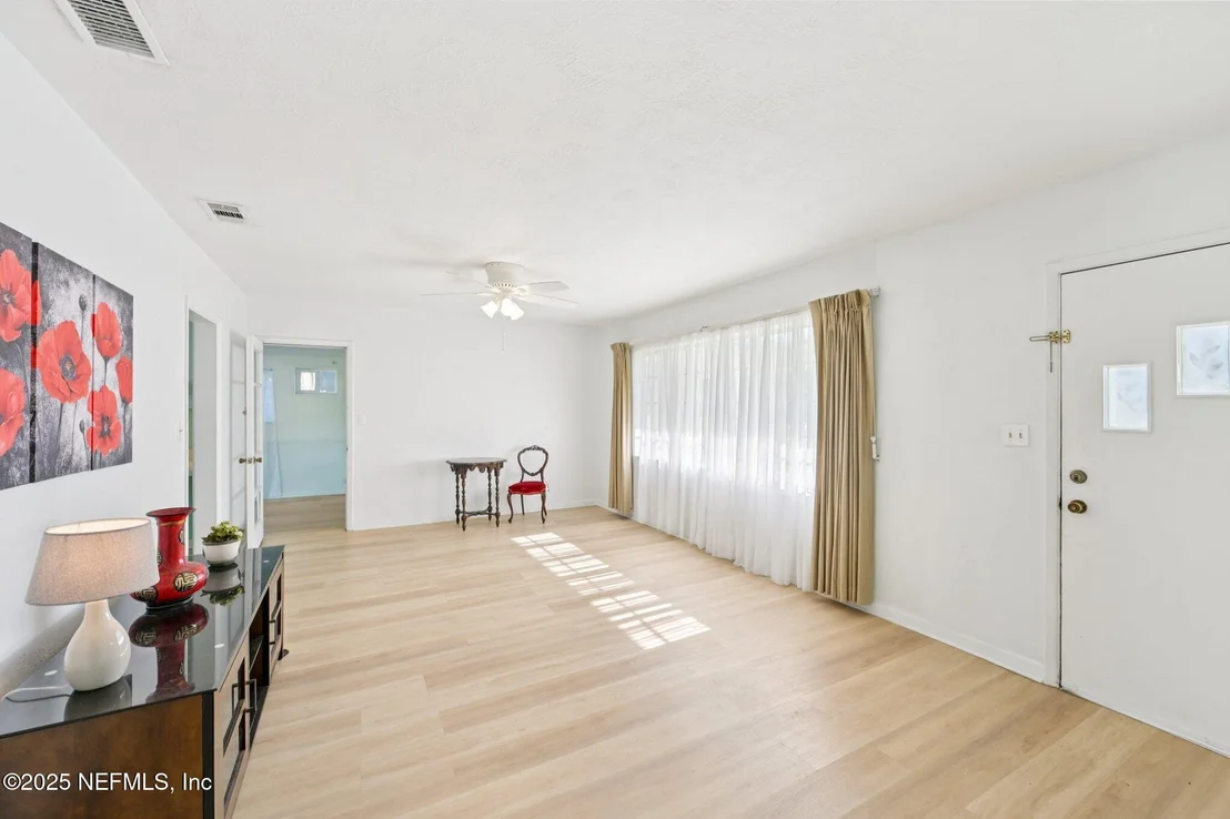 Photo of 6138 TEMPLE Road