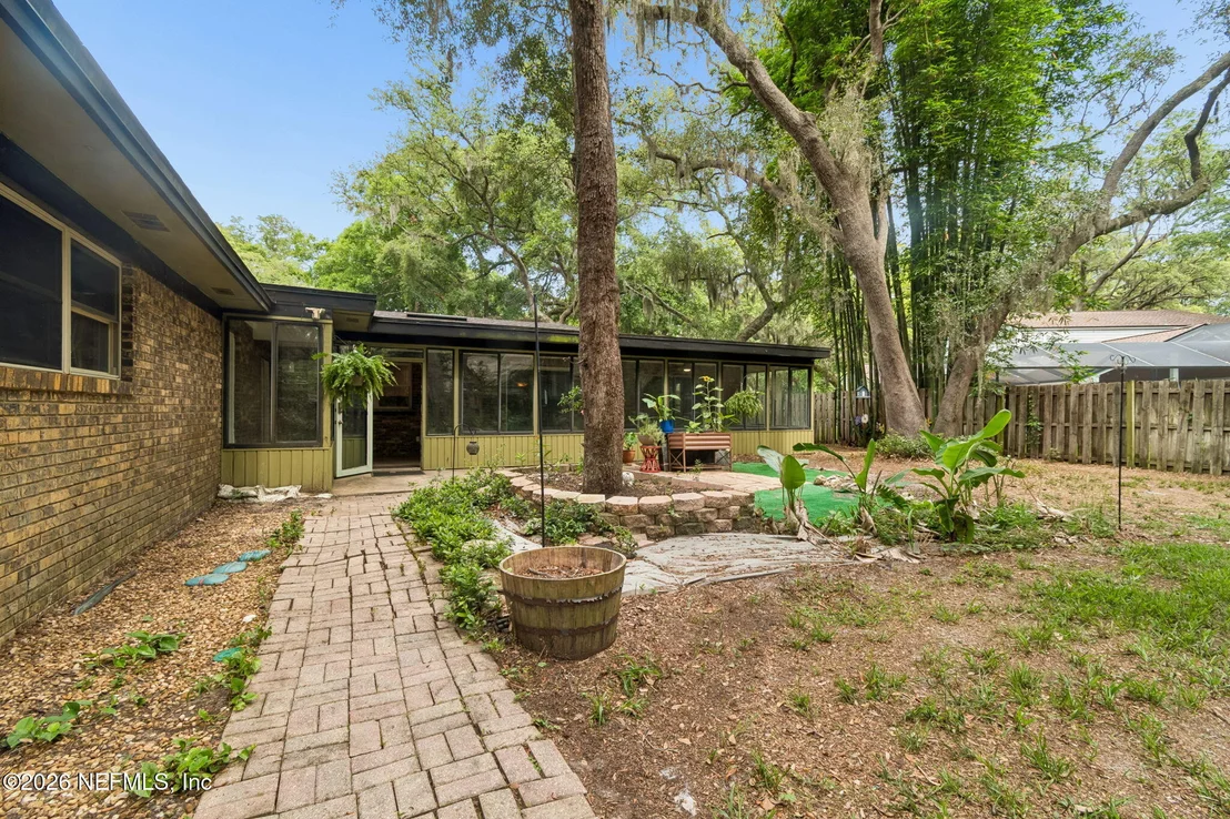 Photo of 1631 ARROWHEAD Trail