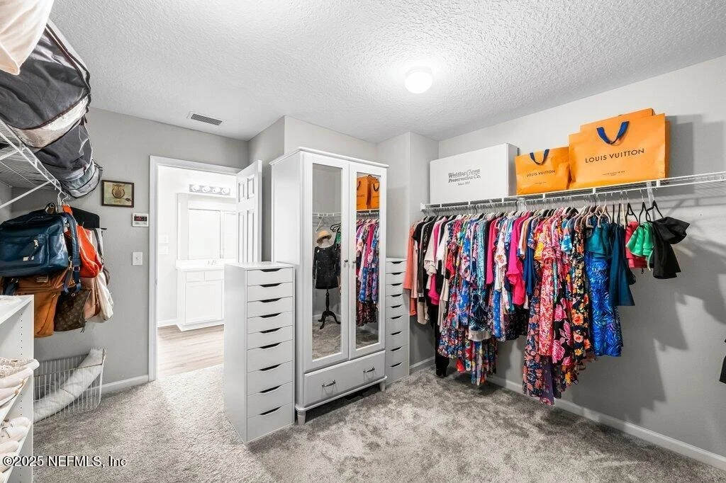 Photo of 1903 AMBERLY Drive
