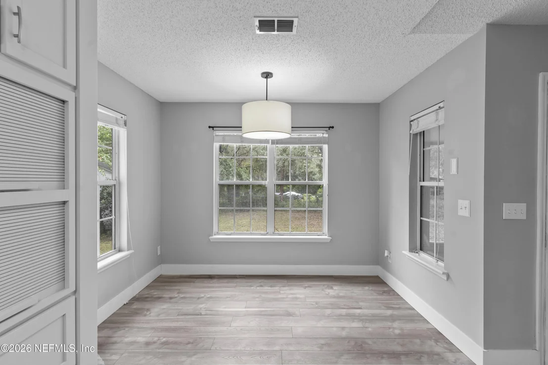 Photo of 7031 OAKRIDGE Loop