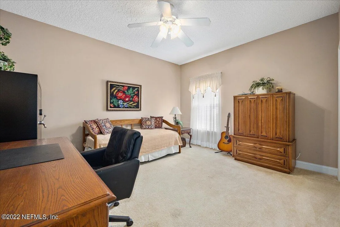 Photo of 816 EAGLE POINT Drive