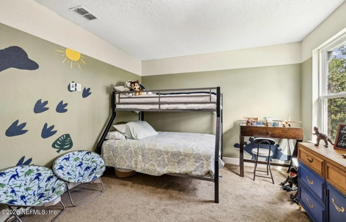 Photo of 1072 MERLIN Point