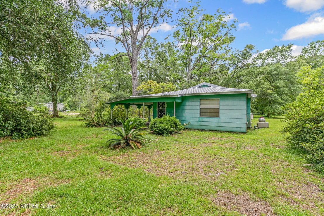 Photo of 44125 JARRETT Road