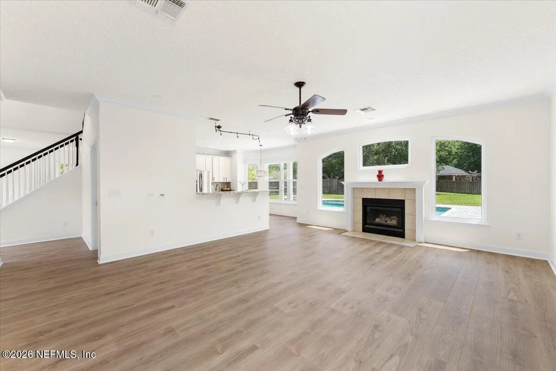 Photo of 1213 RIBBON Road