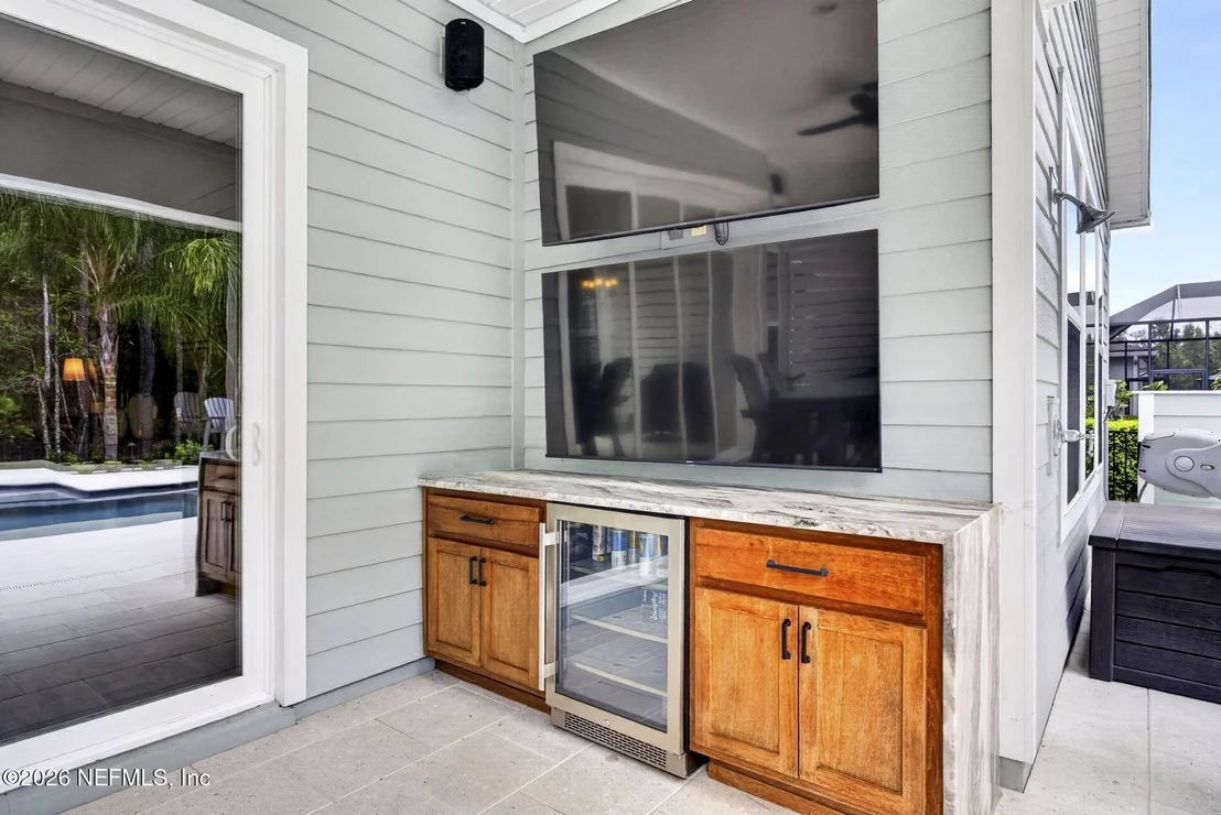 Photo of 215 FRESHWATER Drive