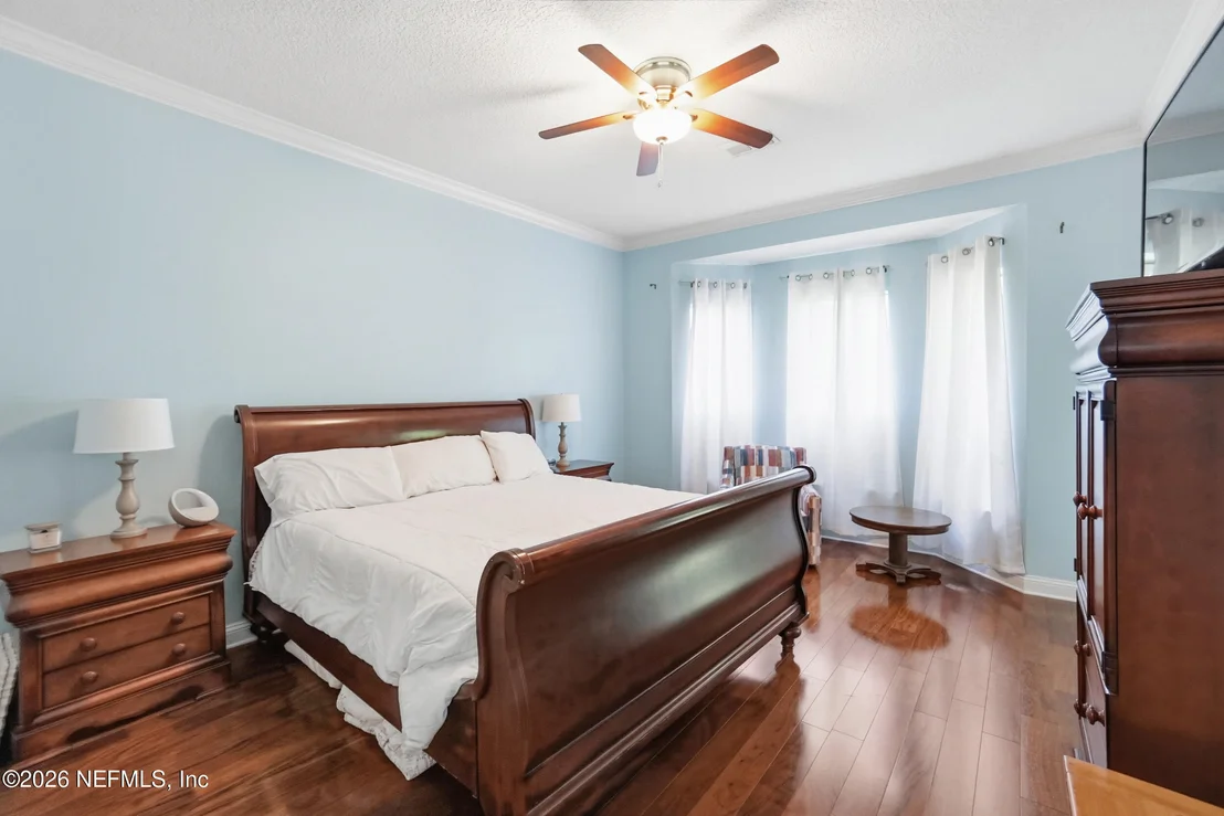 Photo of 907 BROOKHAVEN Drive