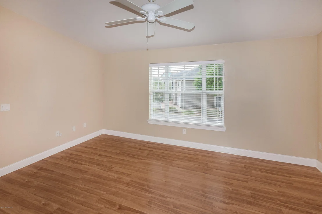 Photo of Unit 211 at 320 RYDER CUP Circle