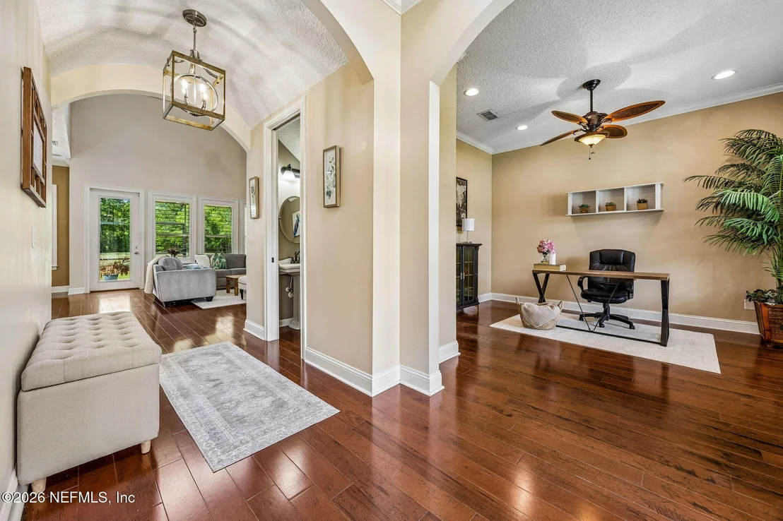 Photo of 321 ADDISON Court