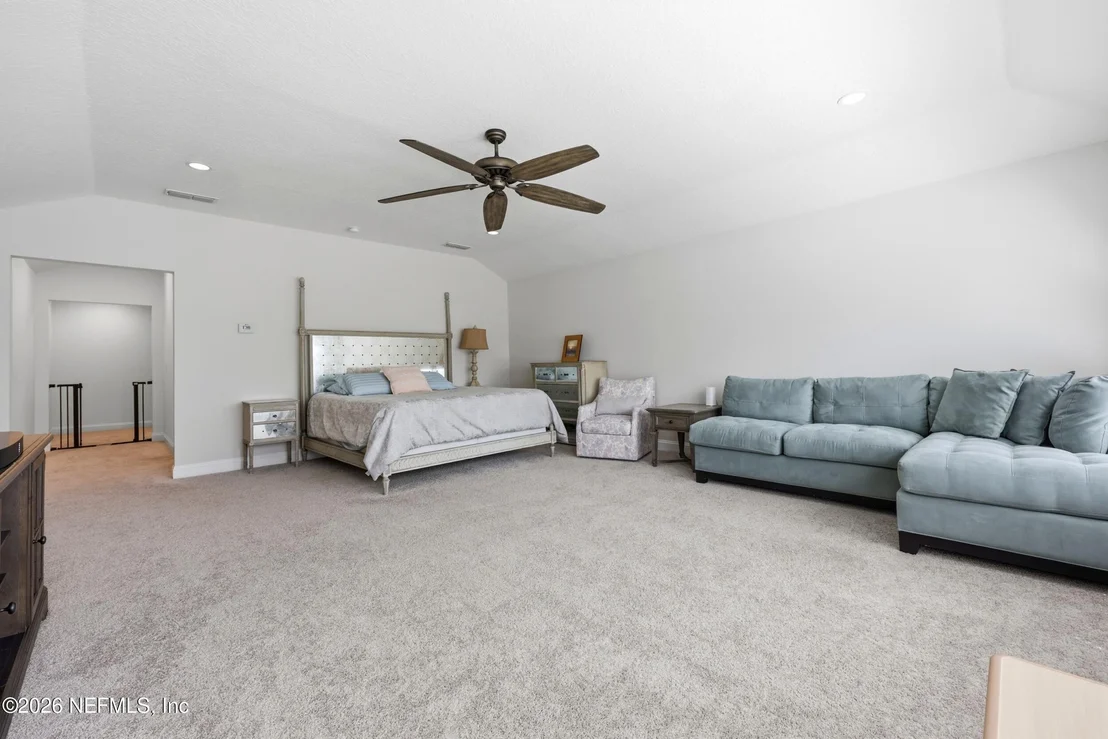 Photo of 383 MEDIO Drive