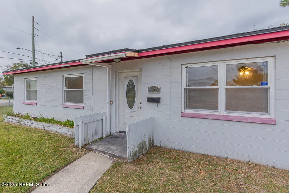 Photo of 4504 BARNES Road