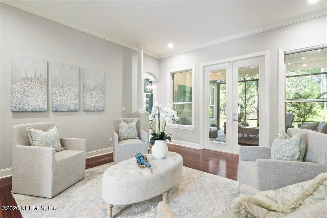 Photo of 240 ST JOHNS FOREST Boulevard