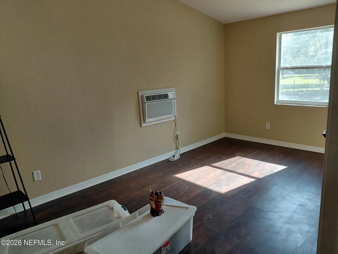 Photo of 118 ROBIN Road