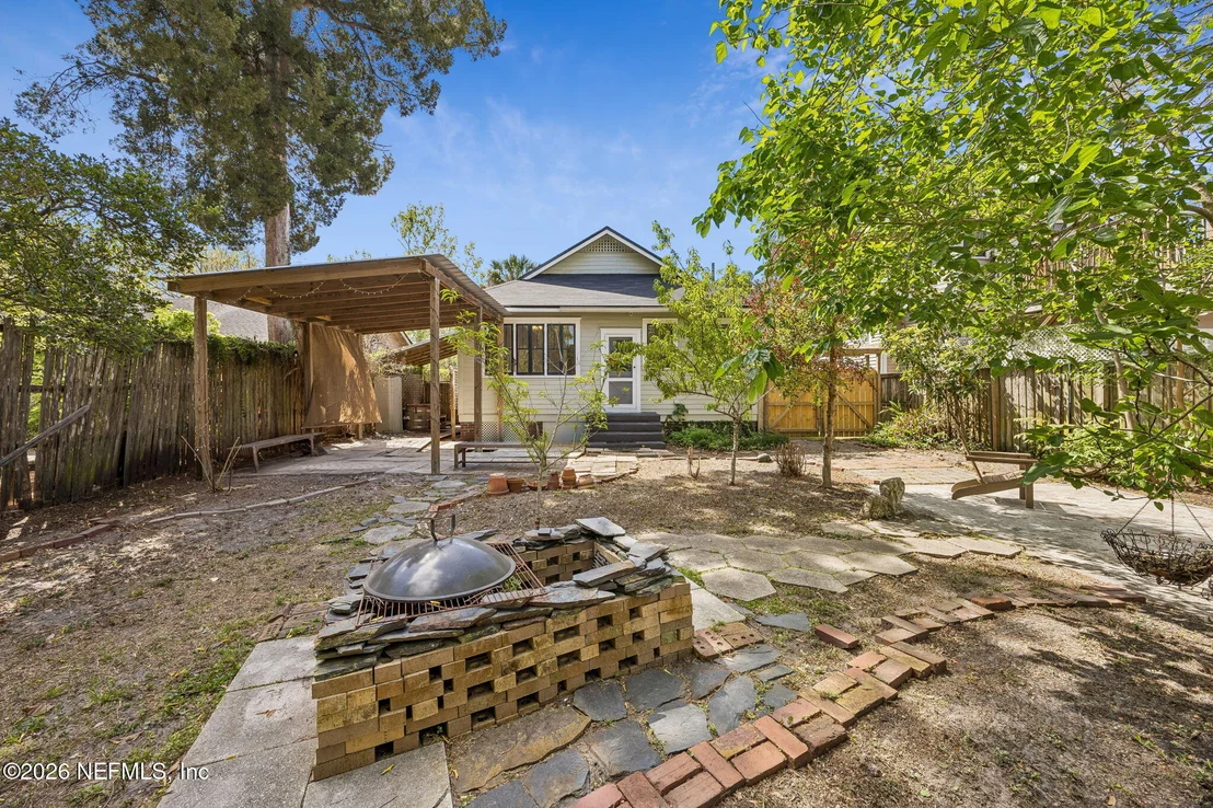 Photo of 2157 ERNEST Street