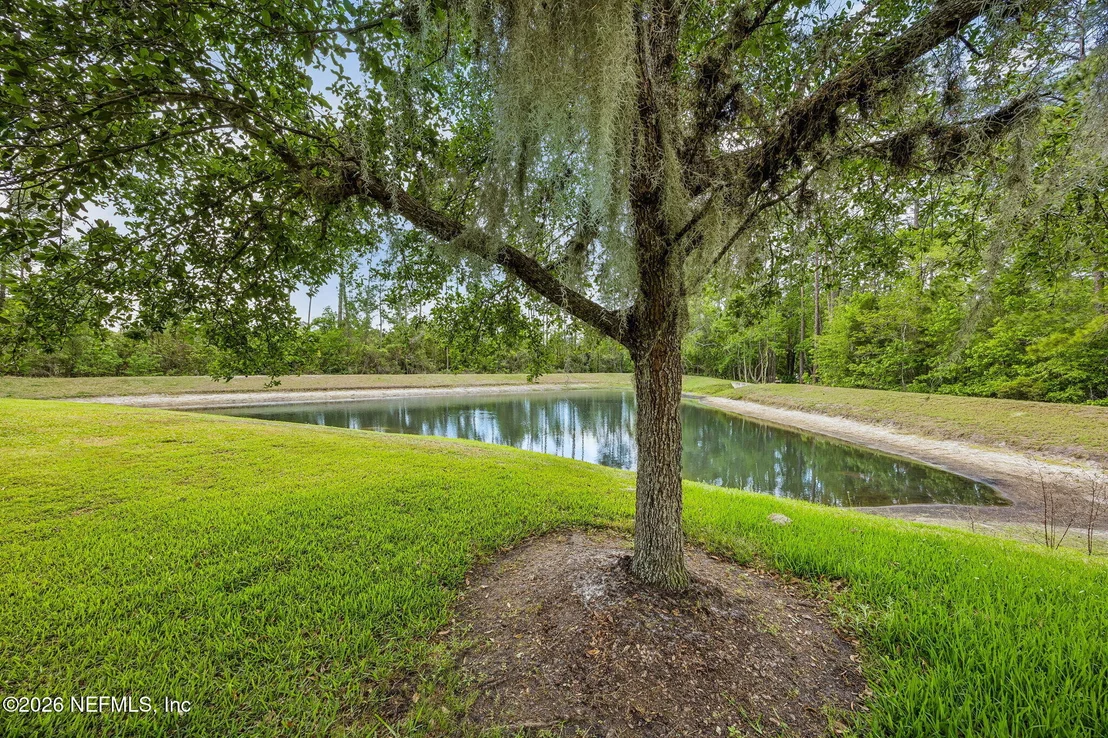 Photo of 321 ADDISON Court