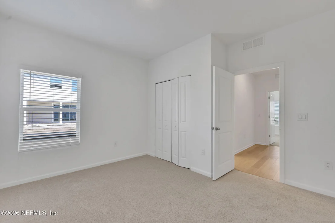Photo of 38 ALGIERS Court