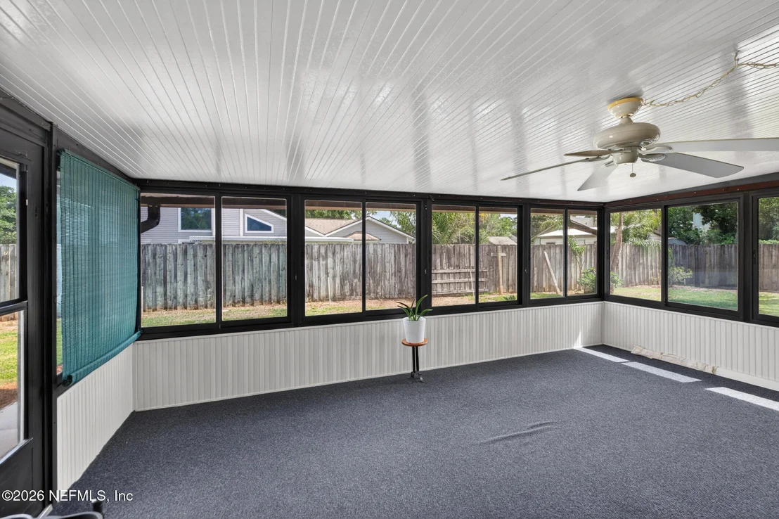 Photo of 1411 FOREST Lane