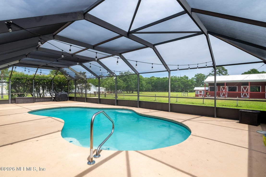 Photo of 8200 MORRISON Road