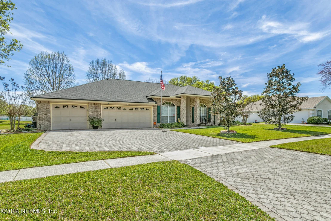 Photo of 128 IVY LAKES Drive