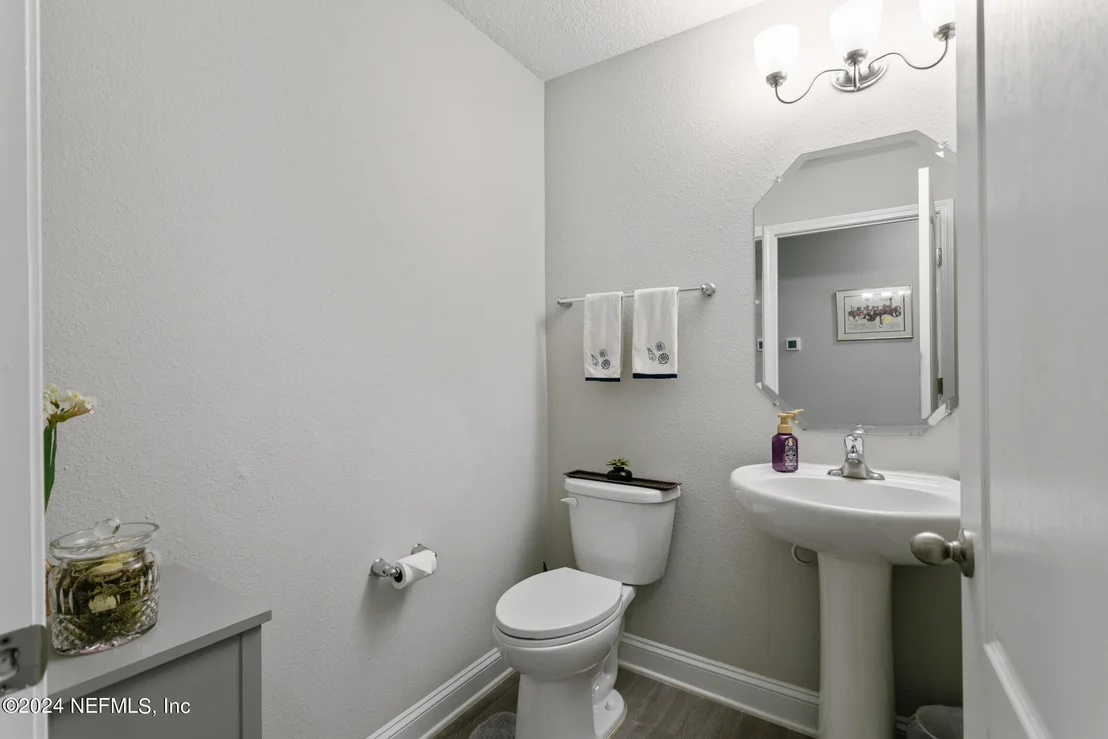 Photo of 362 CEDARSTONE Way