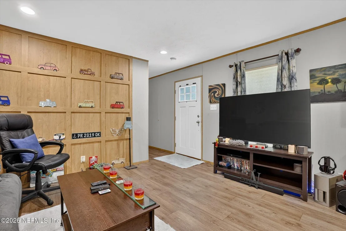 Photo of 1615 DERITO Drive