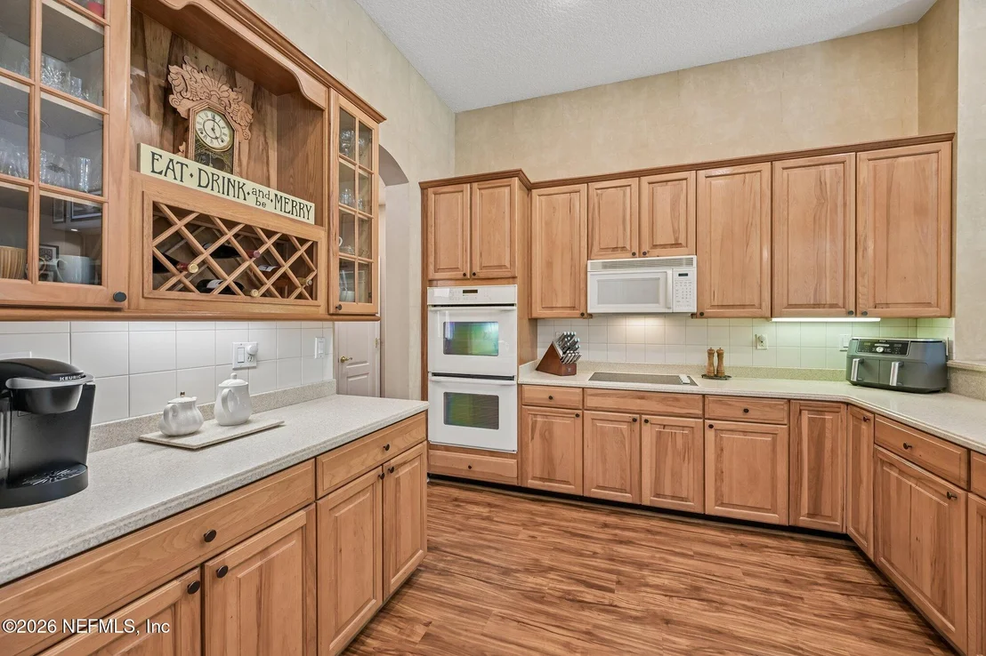 Photo of 1698 MARGARETS WALK Road