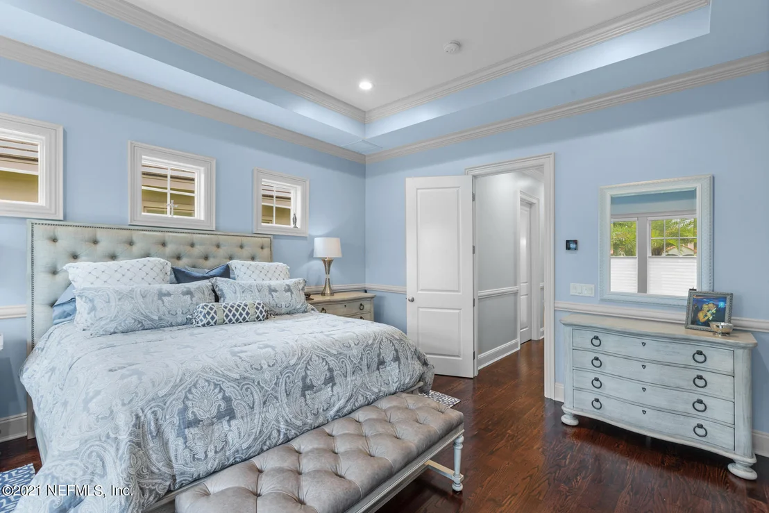 Photo of 236 LAUREL Lane