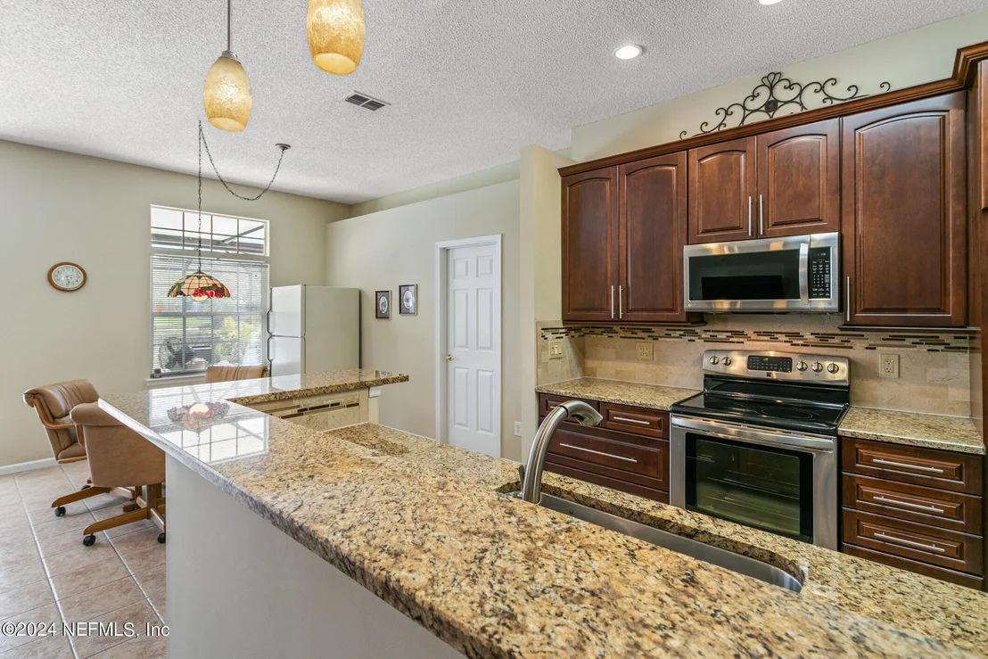 Photo of 128 IVY LAKES Drive