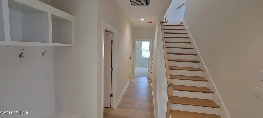 Photo of 497 HILLENDALE Circle
