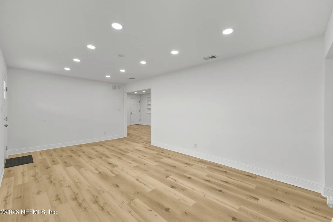 Photo of 8249 PASCHAL Street