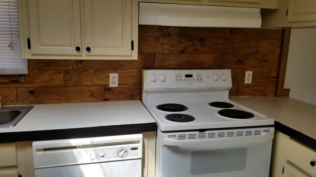 Photo of 5490 COUNTY ROAD 218