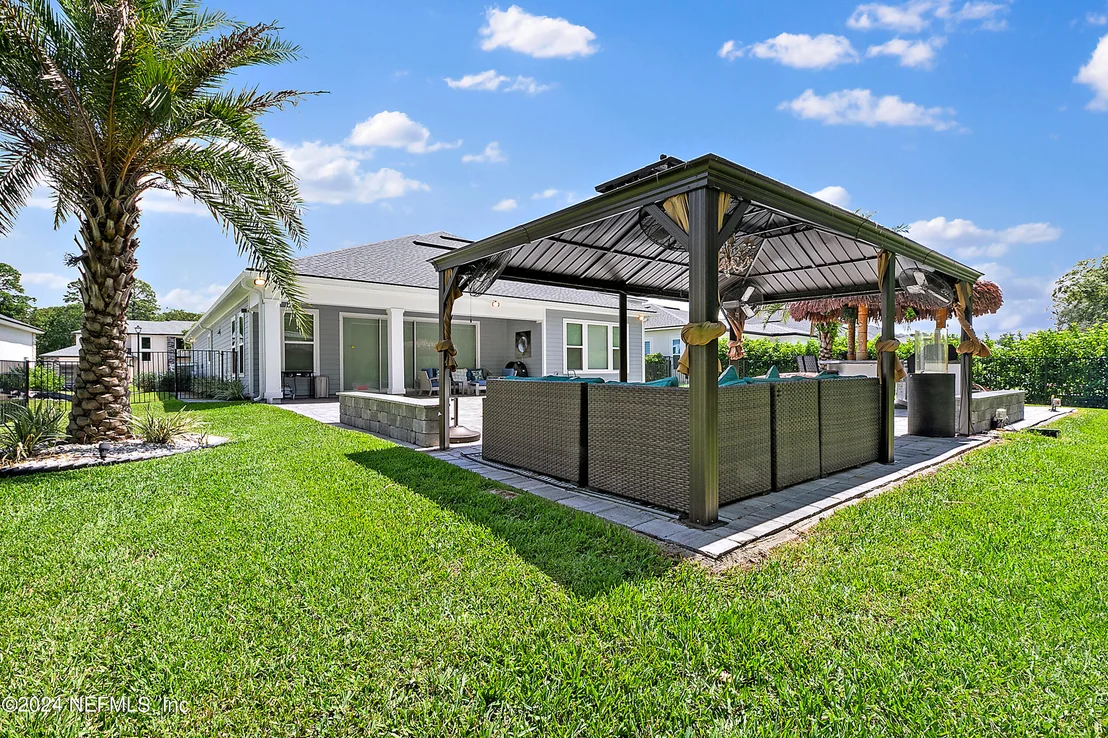 Photo of 10468 SILVERBROOK Trail