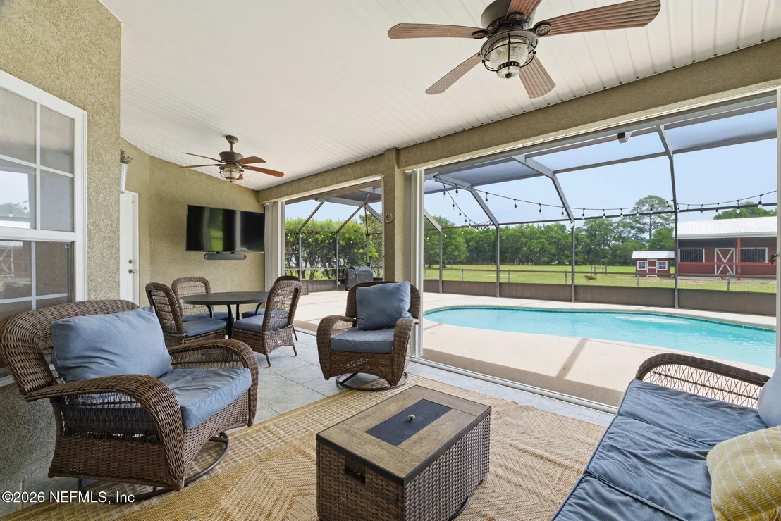 Photo of 8200 MORRISON Road