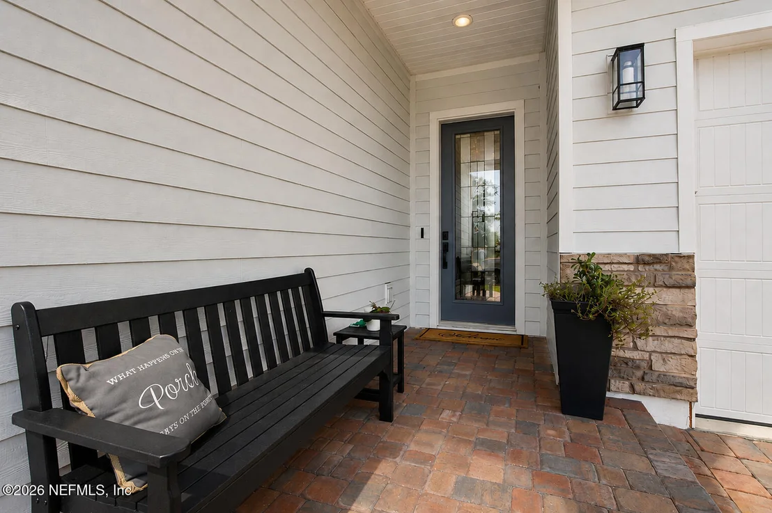 Photo of 216 AMBERWOOD Drive