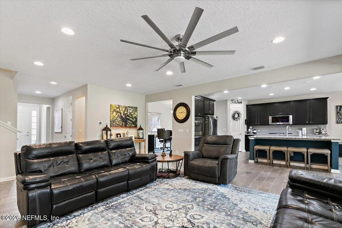 Photo of 159 EVENSHADE Way