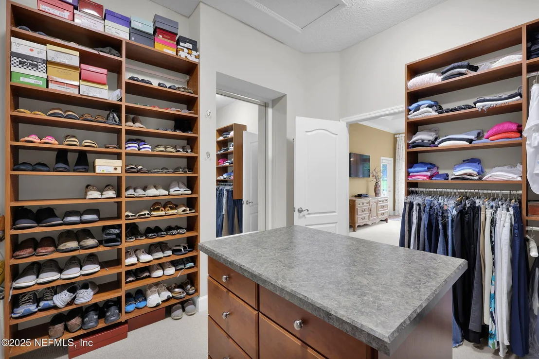 Photo of 159 LA MESA Drive