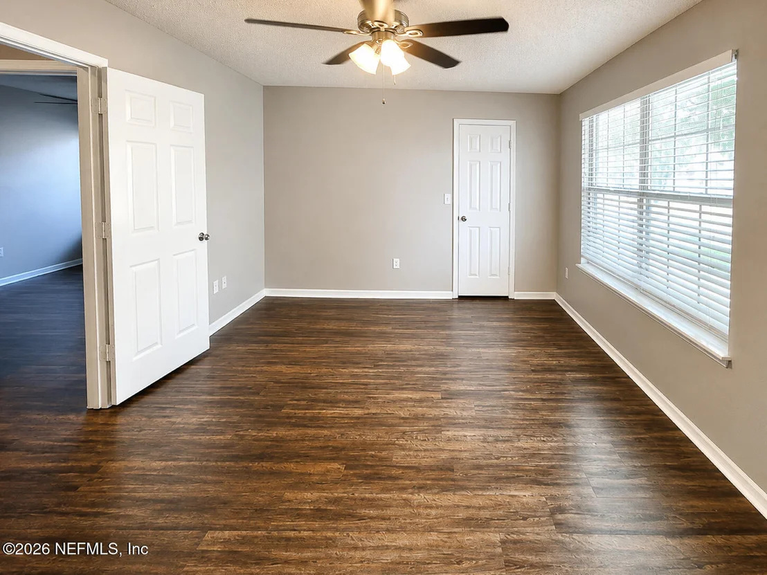 Photo of 8126 FIELDSIDE Drive W