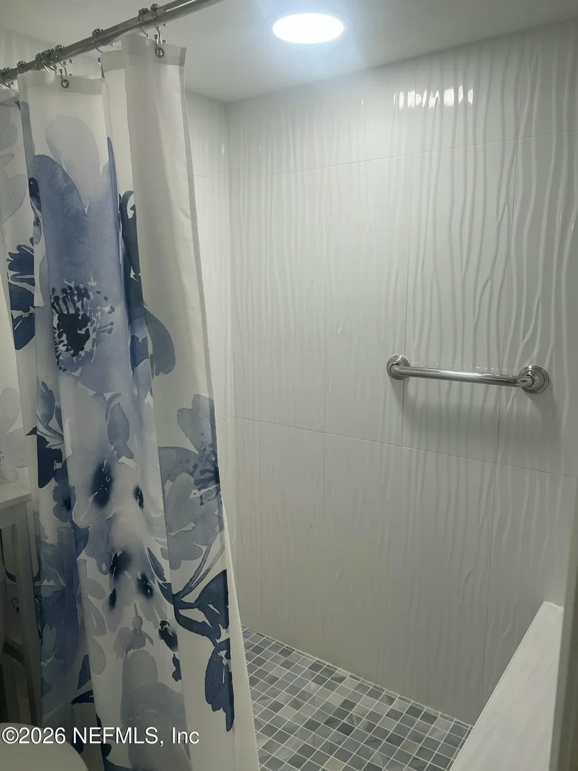 Photo of Unit 4B at 1513 OCEAN SHORE Boulevard